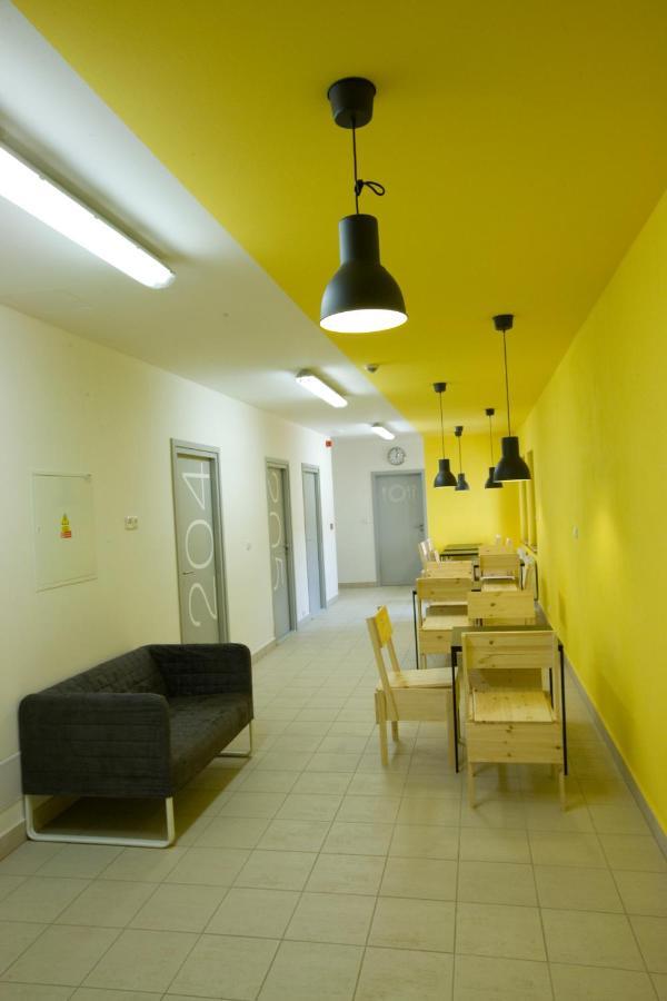Hostel U Zlateho Kohouta Кромержиж Экстерьер фото